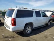 ✅ 2010 Chevrolet Suburban LT • VIN: 1GNUKJE37AR108267 • Lot: 77752504. Wystawiony na Copart z przebiegiem 212 162 mil. Bezpłatny archiwum sprzedaży aukcyjnych z USA i szczegółowy raport historii pojazdu na DreamBid. Zdjęcie 3.