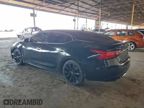 ✅ 2017 Nissan Maxima Platinum • VIN: 1N4AA6AP8HC446235 • Лот: 95730425. Опубликован ранее на Copart с пробегом 111 749 миль. Бесплатный доступ к архиву аукционных продаж из США и подробный отчёт об истории автомобиля на DreamBid. Изображение 2.