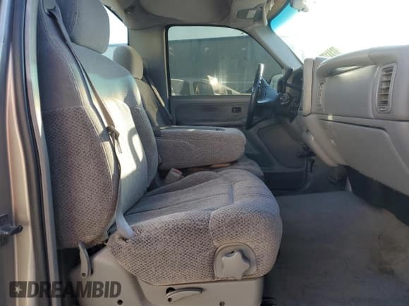 ✅ 1999 Chevrolet Silverado 1500 LS • VIN: 1GCEC14T4XE142825 • Лот: 88441855. Опубликован ранее на Copart с пробегом 215 220 миль. Бесплатный доступ к архиву аукционных продаж из США и подробный отчёт об истории автомобиля на DreamBid. Изображение 10.