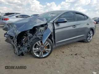 2019 Hyundai Elantra SE z VIN 5NPD74LF8KH492576, wystawiony jako Copart lot #85122445 z przebiegiem Nie podano mil oraz Szkoda całkowita • Salvage title. Historia ofert i sprzedaży dostępna na DreamBid. Obrazek 1.