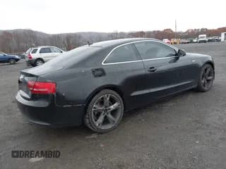 ✅ 2011 Audi A5 Premium Plus • VIN: WAULFAFRXBA071322 • Лот: 43610857. Опубликован ранее на IAAI с пробегом 132 824 миль. Бесплатный доступ к архиву аукционных продаж из США и подробный отчёт об истории автомобиля на DreamBid. Изображение 4.