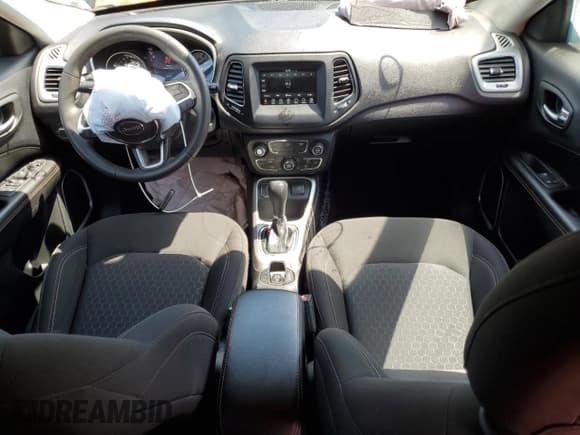 ✅ 2020 Jeep Compass Sport • VIN: 3C4NJCAB0LT230276 • Lot: 67936245. Listed on Copart with 59,751 mi. Free auction sales archive from the USA and detailed vehicle history report at DreamBid. Image 8.