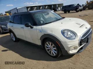 ✅ 2016 MINI Clubman S • VIN: WMWLN9C52G2E16138 • Lot: 68868524. Listed on Copart with 81,885 mi. Free auction sales archive from the USA and detailed vehicle history report at DreamBid. Image 4.