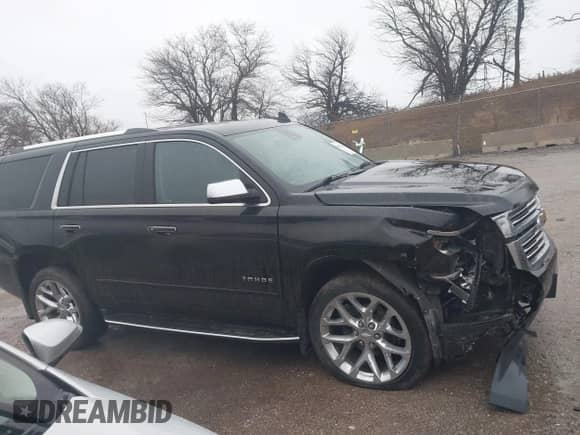 2020 Chevrolet Tahoe Premier z VIN 1GNSKCKC9LR138669, wystawiony jako IAAI lot #40800766 z przebiegiem 51 448 mil mil oraz . Historia ofert i sprzedaży dostępna na DreamBid. Obrazek 14.