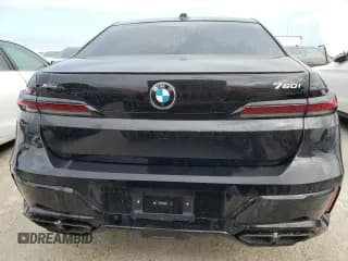 ✅ 2024 BMW 7 Series 760i xDrive • VIN: WBA33EJ02RCR69064 • Лот: 74063964. Опубликован ранее на Copart с пробегом 2 938 миль. Бесплатный доступ к архиву аукционных продаж из США и подробный отчёт об истории автомобиля на DreamBid. Изображение 6.