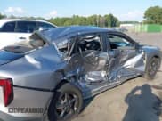 ✅ 2025 Kia K4 LXS • VIN: 3KPFT4DE0SE035761 • Lot: 43266565. Wystawiony na IAAI z przebiegiem 20 629 mil. Bezpłatny archiwum sprzedaży aukcyjnych z USA i szczegółowy raport historii pojazdu na DreamBid. Zdjęcie 6.