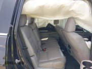 ✅ 2017 Honda Pilot EX-L • VIN: 5FNYF5H50HB018073 • Lot: 42417778. Listed on IAAI with 60,784 mi. Free auction sales archive from the USA and detailed vehicle history report at DreamBid. Image 8.