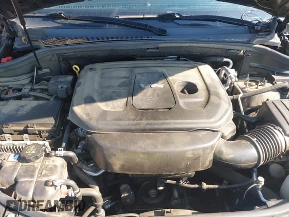 ✅ 2019 Dodge Durango SXT Plus • VIN: 1C4RDJAG2KC585324 • Lot: 43154578. Wystawiony na IAAI z przebiegiem 111 329 mil. Bezpłatny archiwum sprzedaży aukcyjnych z USA i szczegółowy raport historii pojazdu na DreamBid. Zdjęcie 10.