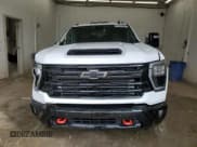 ✅ 2025 Chevrolet Silverado 2500HD LT • VIN: 2GC4KNEY8S1112558 • Lot: 61857295. Listed on Copart with 20,051 mi. Free auction sales archive from the USA and detailed vehicle history report at DreamBid. Image 5.