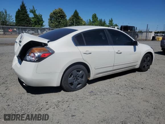 ✅ 2008 Nissan Altima S • VIN: 1N4AL21EX8C188981 • Lot: 62410065. Wystawiony na Copart z przebiegiem 177 989 mil. Bezpłatny archiwum sprzedaży aukcyjnych z USA i szczegółowy raport historii pojazdu na DreamBid. Zdjęcie 3.