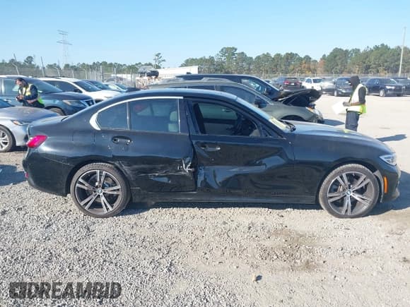 ✅ 2020 BMW 3 Series 330i xDrive • VIN: 3MW5R7J06L8B34344 • Lot: 43742958. Wystawiony na IAAI z przebiegiem 97 466 mil. Bezpłatny archiwum sprzedaży aukcyjnych z USA i szczegółowy raport historii pojazdu na DreamBid. Zdjęcie 13.