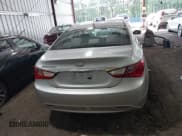 ✅ 2011 Hyundai Sonata GLS • VIN: 5NPEB4AC0BH041637 • Lot: 43115744. Listed on IAAI with 166,487 mi. Free auction sales archive from the USA and detailed vehicle history report at DreamBid. Image 16.
