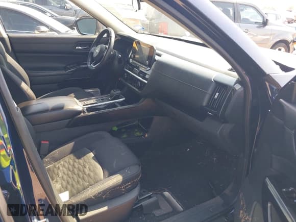 ✅ 2022 Nissan Pathfinder SV • VIN: 5N1DR3BAXNC237014 • Lot: 43199117. Listed on IAAI with 107,896 mi. Free auction sales archive from the USA and detailed vehicle history report at DreamBid. Image 5.