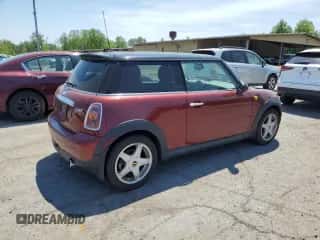 2007 MINI Hardtop with VIN WMWMF33507TT57421, listed as a Copart auction lot 56235885 with 83,085 mi miles and Clean title. Bid and sale history available at DreamBid. Image 3.
