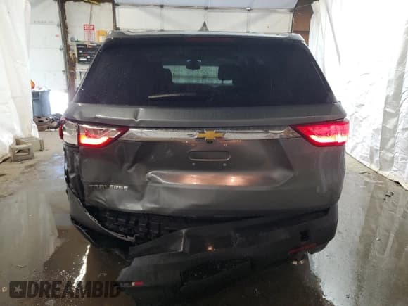 ✅ 2020 Chevrolet Traverse LS • VIN: 1GNERFKW9LJ292141 • Lot: 71017364. Wystawiony na Copart z przebiegiem 61 549 mil. Bezpłatny archiwum sprzedaży aukcyjnych z USA i szczegółowy raport historii pojazdu na DreamBid. Zdjęcie 6.