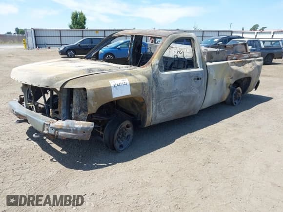 ✅ 2007 Chevrolet Silverado 2500HD 1LT • VIN: 1GCHC24K57E511749 • Лот: 42647121. Опубликован ранее на IAAI с пробегом Не указан. Бесплатный доступ к архиву аукционных продаж из США и подробный отчёт об истории автомобиля на DreamBid. Изображение 2.