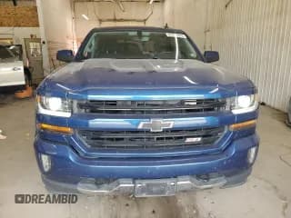 ✅ 2018 Chevrolet Silverado 1500 LT • VIN: 3GCUKREC2JG296493 • Lot: 81932875. Wystawiony na Copart z przebiegiem 95 948 mil. Bezpłatny archiwum sprzedaży aukcyjnych z USA i szczegółowy raport historii pojazdu na DreamBid. Zdjęcie 5.