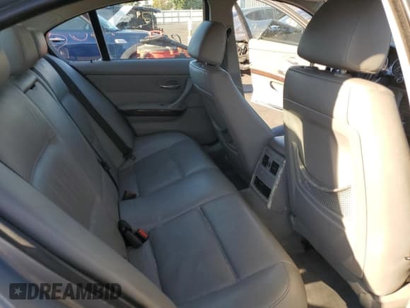 ✅ 2006 BMW 3 Series 325i • VIN: WBAVB13566KX66807 • Lot: 82641395. Listed on Copart with 118,668 mi. Free auction sales archive from the USA and detailed vehicle history report at DreamBid. Image 10.