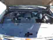 2014 Chevrolet Silverado 1500 LT z VIN 1GCRCREC3EZ261325, wystawiony jako Copart lot #82178435 z przebiegiem 132 685 mil mil oraz Szkoda całkowita • Salvage title. Historia ofert i sprzedaży dostępna na DreamBid. Obrazek 11.