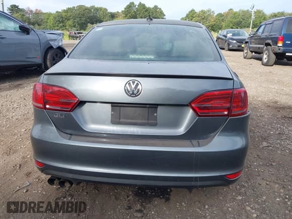 ✅ 2014 Volkswagen Jetta GLI • VIN: 3VW5T7AJ5EM374862 • Lot: 43197013. Listed on IAAI with 71,031 mi. Free auction sales archive from the USA and detailed vehicle history report at DreamBid. Image 16.