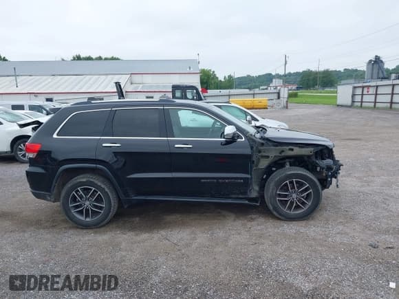 ✅ 2017 Jeep Grand Cherokee Limited • VIN: 1C4RJFBG3HC712949 • Lot: 42748302. Listed on IAAI with 158,961 mi. Free auction sales archive from the USA and detailed vehicle history report at DreamBid. Image 13.