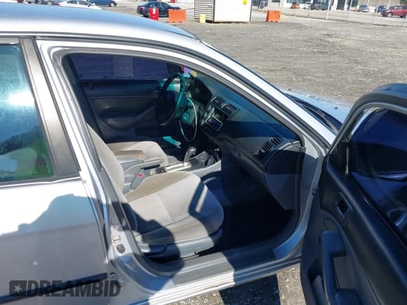 ✅ 2005 Honda Civic VP • VIN: 1HGES16345L015051 • Lot: 43558277. Listed on IAAI with 196,264 mi. Free auction sales archive from the USA and detailed vehicle history report at DreamBid. Image 5.