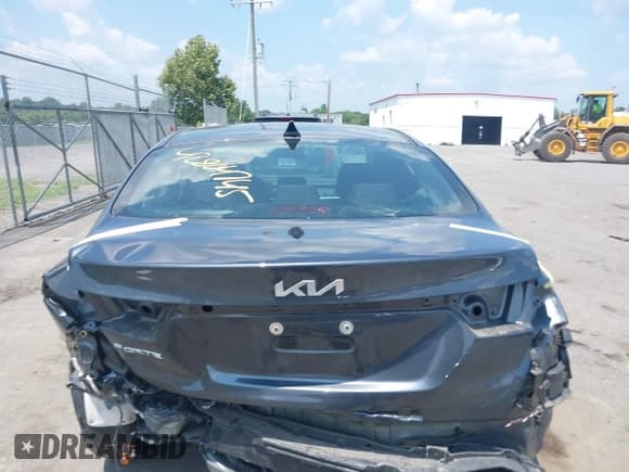 ✅ 2024 Kia Forte LXS • VIN: 3KPF24AD6RE804742 • Lot: 42804745. Listed on IAAI with 9,939 mi. Free auction sales archive from the USA and detailed vehicle history report at DreamBid. Image 17.