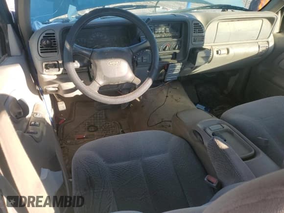 ✅ 1998 Chevrolet Silverado 1500 • VIN: 1GCEK19R3WE242218 • Lot: 90599695. Listed on Copart with 219,356 mi. Free auction sales archive from the USA and detailed vehicle history report at DreamBid. Image 8.