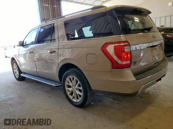 ✅ 2020 Ford Expedition Max XLT • VIN: 1FMJK1HT7LEA46284 • Lot: 61837995. Wystawiony na Copart z przebiegiem 129 995 mil. Bezpłatny archiwum sprzedaży aukcyjnych z USA i szczegółowy raport historii pojazdu na DreamBid. Zdjęcie 2.