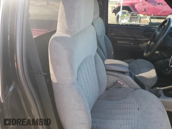 ✅ 1994 Chevrolet S-10 • VIN: 1GCCS1444R8164182 • Лот: 42784055. Опубликован ранее на Copart с пробегом 151 111 миль. Бесплатный доступ к архиву аукционных продаж из США и подробный отчёт об истории автомобиля на DreamBid. Изображение 10.