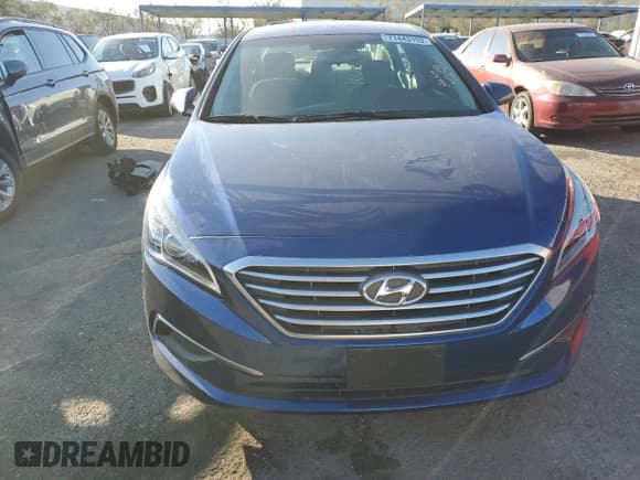 ✅ 2017 Hyundai Sonata SE • VIN: 5NPE24AF4HH529024 • Лот: 71443192. Опубликован ранее на Copart с пробегом Не указан. Бесплатный доступ к архиву аукционных продаж из США и подробный отчёт об истории автомобиля на DreamBid. Изображение 5.