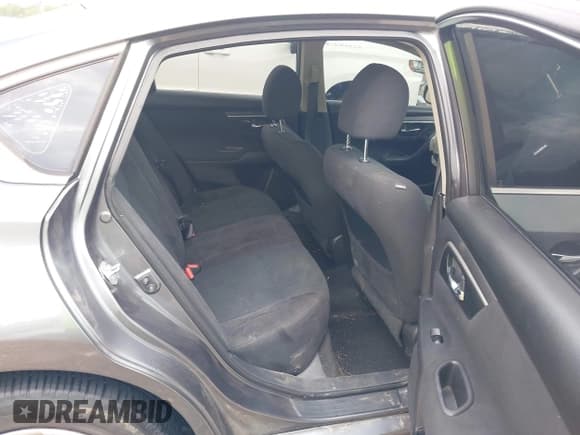 ✅ 2014 Nissan Altima SV • VIN: 1N4AL3AP8EC204002 • Lot: 43299724. Wystawiony na IAAI z przebiegiem 234 954 mil. Bezpłatny archiwum sprzedaży aukcyjnych z USA i szczegółowy raport historii pojazdu na DreamBid. Zdjęcie 8.