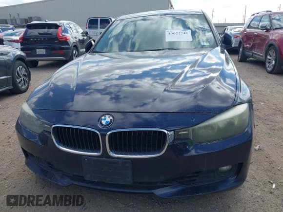 ✅ 2015 BMW 3 Series 328i xDrive • VIN: WBA3B5G55FNS13850 • Лот: 43622740. Опубликован ранее на IAAI с пробегом 206 940 миль. Бесплатный доступ к архиву аукционных продаж из США и подробный отчёт об истории автомобиля на DreamBid. Изображение 6.