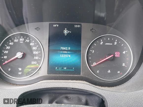 ✅ 2019 Mercedes-Benz Sprinter • VIN: WD4FF0CD5KT011204 • Lot: 43466857. Listed on IAAI with 122,974 mi. Free auction sales archive from the USA and detailed vehicle history report at DreamBid. Image 7.