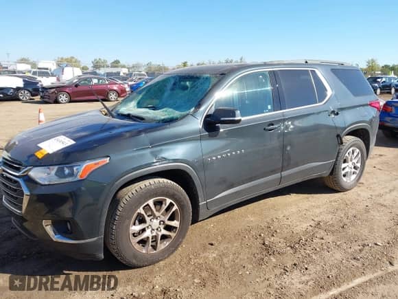 2020 Chevrolet Traverse LT Cloth z VIN 1GNERGKW4LJ264172, wystawiony jako IAAI lot #43436543 z przebiegiem 136 745 mil mil oraz . Historia ofert i sprzedaży dostępna na DreamBid. Obrazek 2.