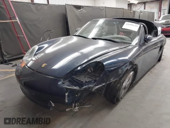 ✅ 2000 Porsche Boxster • VIN: WP0CA2983YU627763 • Lot: 42699123. Wystawiony na IAAI z przebiegiem Nie podano. Bezpłatny archiwum sprzedaży aukcyjnych z USA i szczegółowy raport historii pojazdu na DreamBid. Zdjęcie 2.