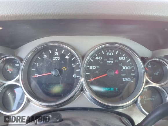 ✅ 2008 Chevrolet Silverado 2500HD Work Truck • VIN: 1GCHC24K68E200980 • Лот: 43598827. Опубликован ранее на IAAI с пробегом 386 312 миль. Бесплатный доступ к архиву аукционных продаж из США и подробный отчёт об истории автомобиля на DreamBid. Изображение 7.