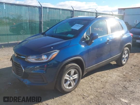 ✅ 2020 Chevrolet Trax LT • VIN: KL7CJPSB5LB326965 • Lot: 43408312. Wystawiony na IAAI z przebiegiem 50 519 mil. Bezpłatny archiwum sprzedaży aukcyjnych z USA i szczegółowy raport historii pojazdu na DreamBid. Zdjęcie 17.
