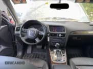 ✅ 2010 Audi Q5 • VIN: WA1LKBFP2AA082648 • Лот: 91046085. Опубликован ранее на Copart с пробегом 147 464 миль. Бесплатный доступ к архиву аукционных продаж из США и подробный отчёт об истории автомобиля на DreamBid. Изображение 9.