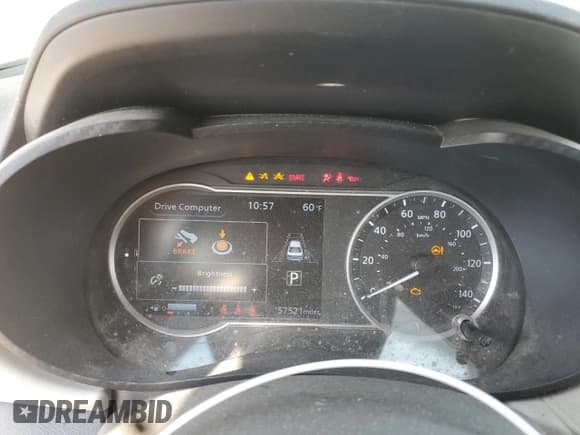 ✅ 2022 Nissan Versa SV • VIN: 3N1CN8EV8NL867788 • Лот: 86861955. Опубликован ранее на Copart с пробегом 57 521 миль. Бесплатный доступ к архиву аукционных продаж из США и подробный отчёт об истории автомобиля на DreamBid. Изображение 9.