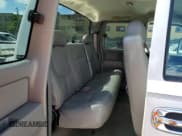 ✅ 2006 GMC Sierra 1500 • VIN: 1GTHC29D66E271748 • Lot: 69439535. Wystawiony na Copart z przebiegiem 151 627 mil. Bezpłatny archiwum sprzedaży aukcyjnych z USA i szczegółowy raport historii pojazdu na DreamBid. Zdjęcie 10.