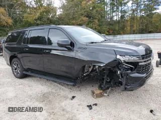 ✅ 2021 Chevrolet Suburban Z71 • VIN: 1GNSKDKD8MR451471 • Lot: 77872574. Wystawiony na Copart z przebiegiem 67 905 mil. Bezpłatny archiwum sprzedaży aukcyjnych z USA i szczegółowy raport historii pojazdu na DreamBid. Zdjęcie 4.