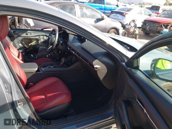 ✅ 2024 Mazda 3 S Carbon Edition • VIN: JM1BPBLM7R1650353 • Lot: 43668386. Listed on IAAI with 19,753 mi. Free auction sales archive from the USA and detailed vehicle history report at DreamBid. Image 5.