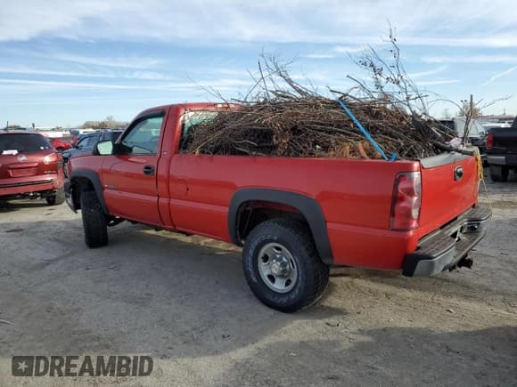 ✅ 2003 Chevrolet Silverado 2500HD Work Truck • VIN: 1GCHK24U63E199259 • Lot: 92835855. Wystawiony na Copart z przebiegiem 162 314 mil. Bezpłatny archiwum sprzedaży aukcyjnych z USA i szczegółowy raport historii pojazdu na DreamBid. Zdjęcie 2.