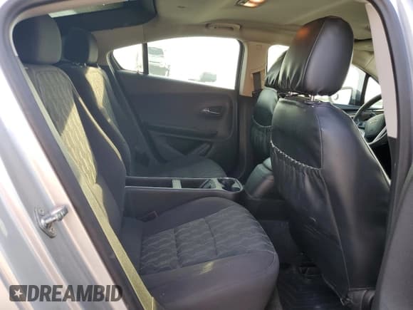 ✅ 2013 Chevrolet Volt • VIN: 1G1RA6E43DU114181 • Lot: 63003234. Wystawiony na Copart z przebiegiem 176 293 mil. Bezpłatny archiwum sprzedaży aukcyjnych z USA i szczegółowy raport historii pojazdu na DreamBid. Zdjęcie 10.