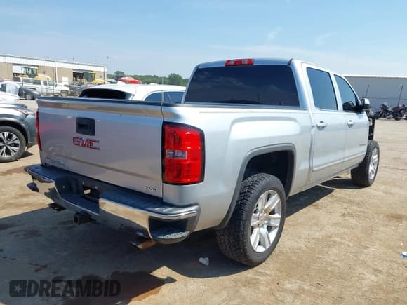 ✅ 2014 GMC Sierra 1500 SLE • VIN: 3GTP1UEC7EG568898 • Lot: 43236337. Wystawiony na IAAI z przebiegiem 123 955 mil. Bezpłatny archiwum sprzedaży aukcyjnych z USA i szczegółowy raport historii pojazdu na DreamBid. Zdjęcie 4.