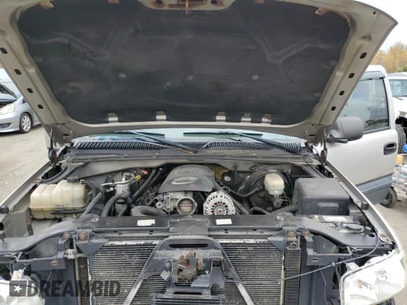 ✅ 2005 GMC Sierra 1500 SLE • VIN: 2GTEK13T851131765 • Lot: 89616945. Wystawiony na Copart z przebiegiem 219 455 mil. Bezpłatny archiwum sprzedaży aukcyjnych z USA i szczegółowy raport historii pojazdu na DreamBid. Zdjęcie 11.