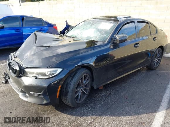 ✅ 2019 BMW 3 Series 330i • VIN: WBA5R1C50KFH25896 • Lot: 43706539. Listed on IAAI with Not provided. Free auction sales archive from the USA and detailed vehicle history report at DreamBid. Image 2.