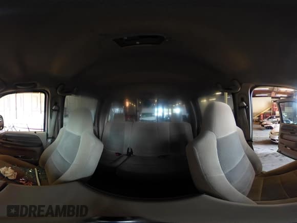 ✅ 2004 Ford F-350 XL • VIN: 1FTSW31P94EA91024 • Lot: 43226286. Wystawiony na IAAI z przebiegiem Nie podano. Bezpłatny archiwum sprzedaży aukcyjnych z USA i szczegółowy raport historii pojazdu na DreamBid. Zdjęcie 18.