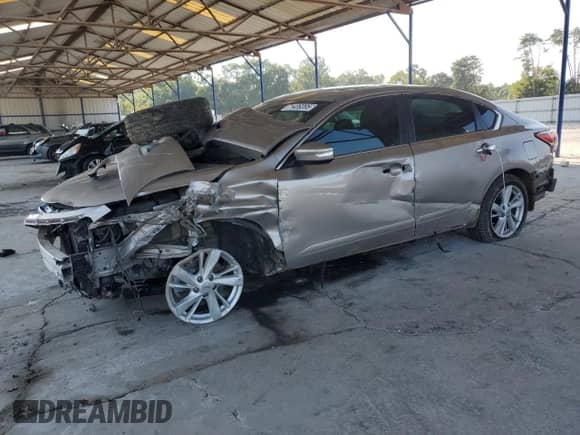 2015 Nissan Altima SV z VIN 1N4AL3AP8FC595279, wystawiony jako Copart lot #71439395 z przebiegiem Nie podano mil oraz Szkoda całkowita • Salvage title. Historia ofert i sprzedaży dostępna na DreamBid. Obrazek 1.